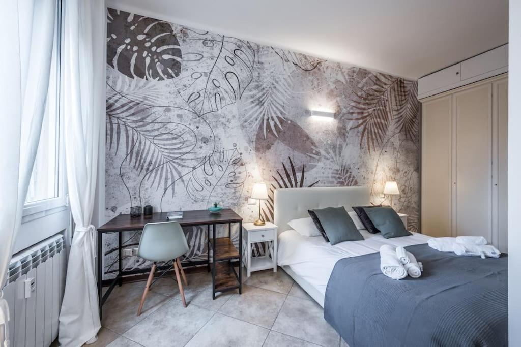Sotto Le Due Torri 5* Apartment Болоня Екстериор снимка